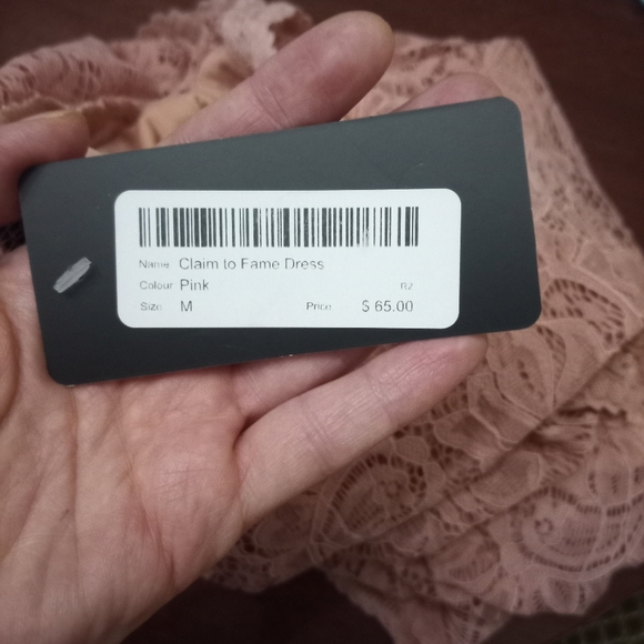 Vero Moda Pink Sheath Dress with Flutter Cap Sleeves - Picture 3 of 3